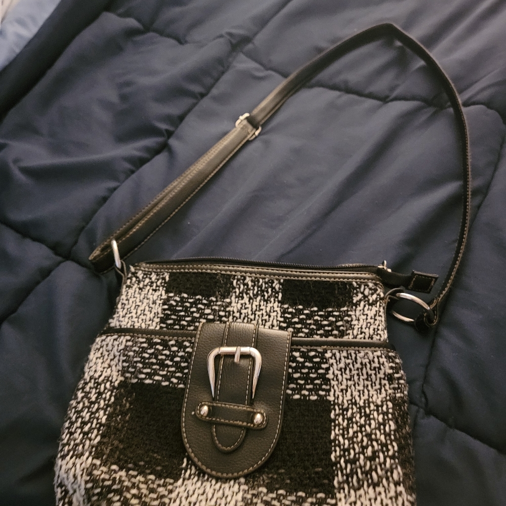 Crossbody purse